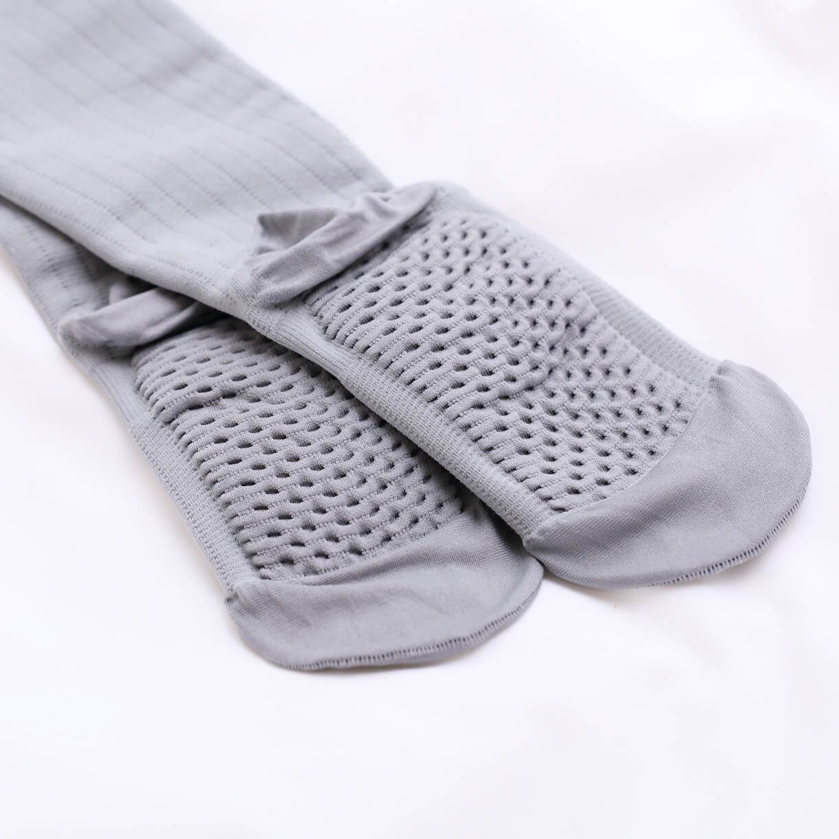 color：MiddleGray